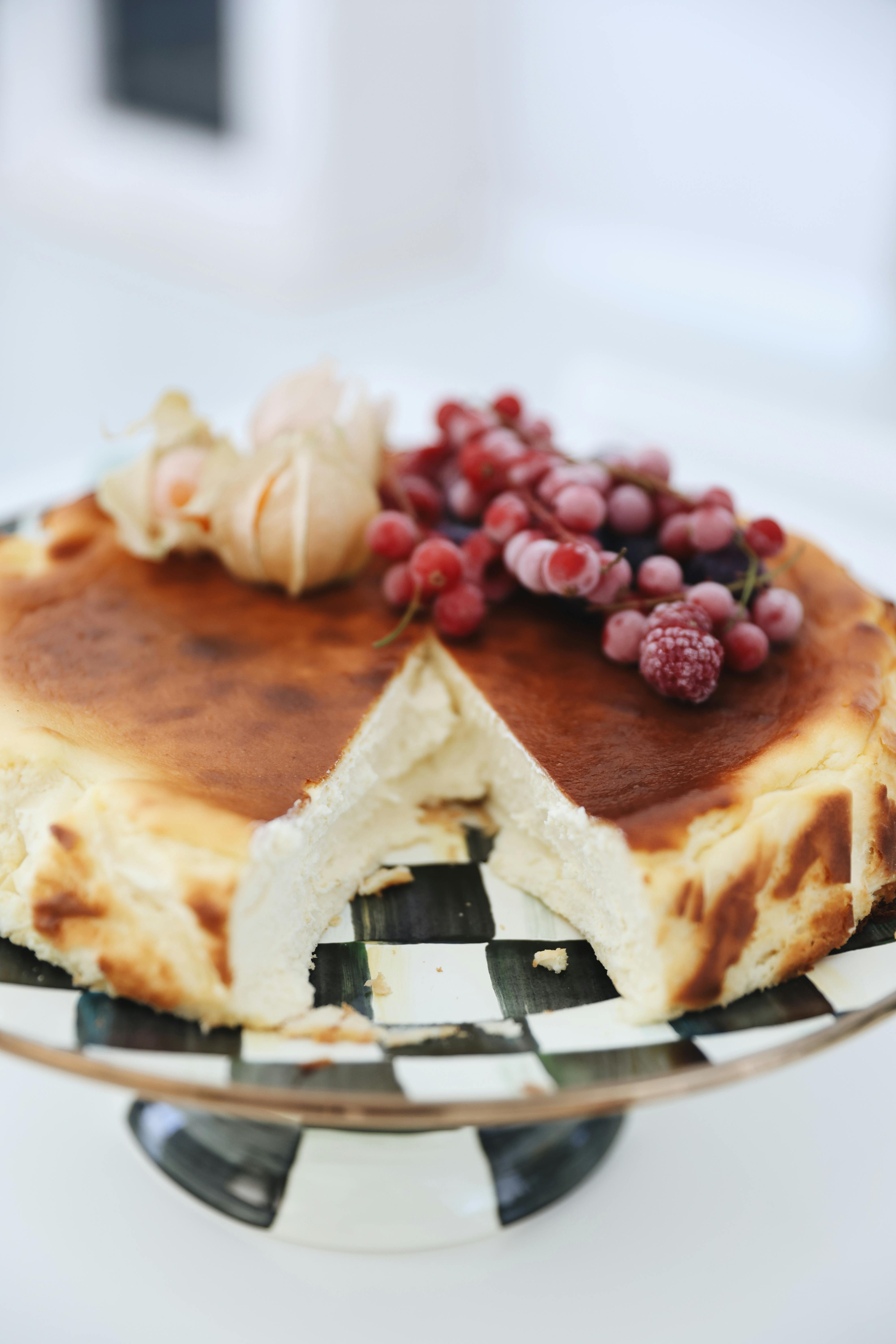 Essential Guide to Keto and Paleo Diet Differences in 2025