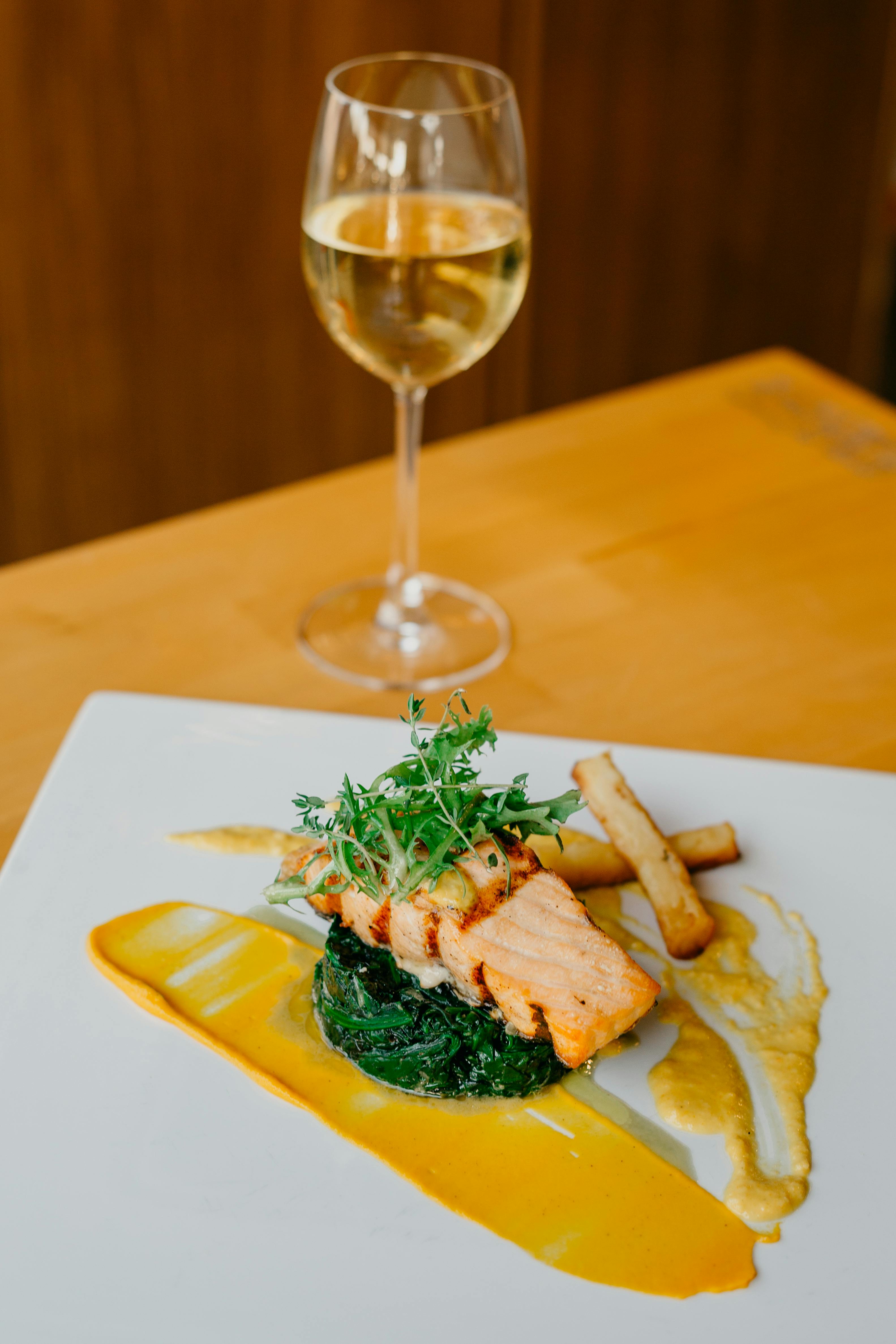 Top 5 Keto Restaurant Options for Healthy Dining in 2025