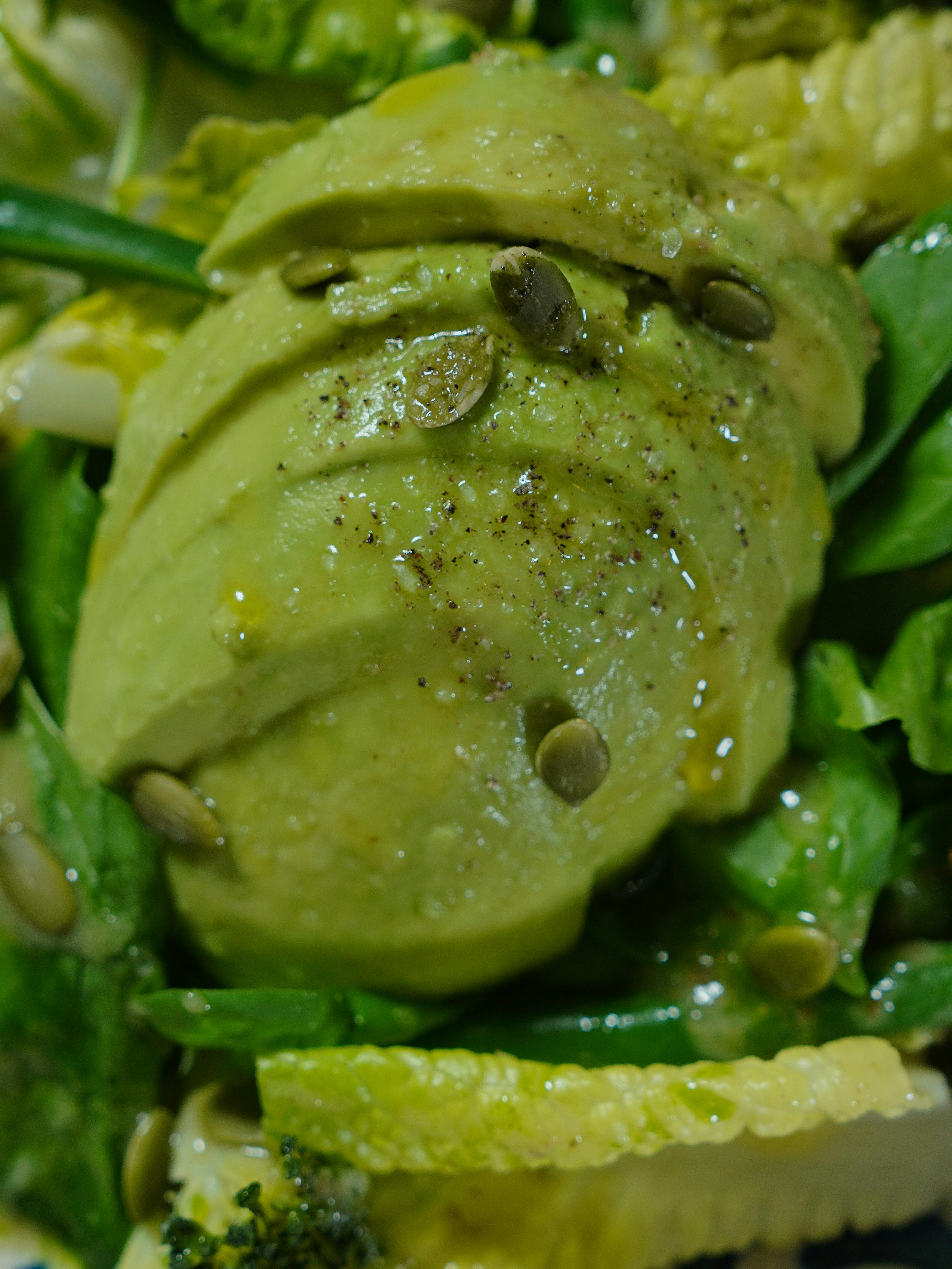 Top 7 Practical Keto Dressings for a Modern Salad Boost